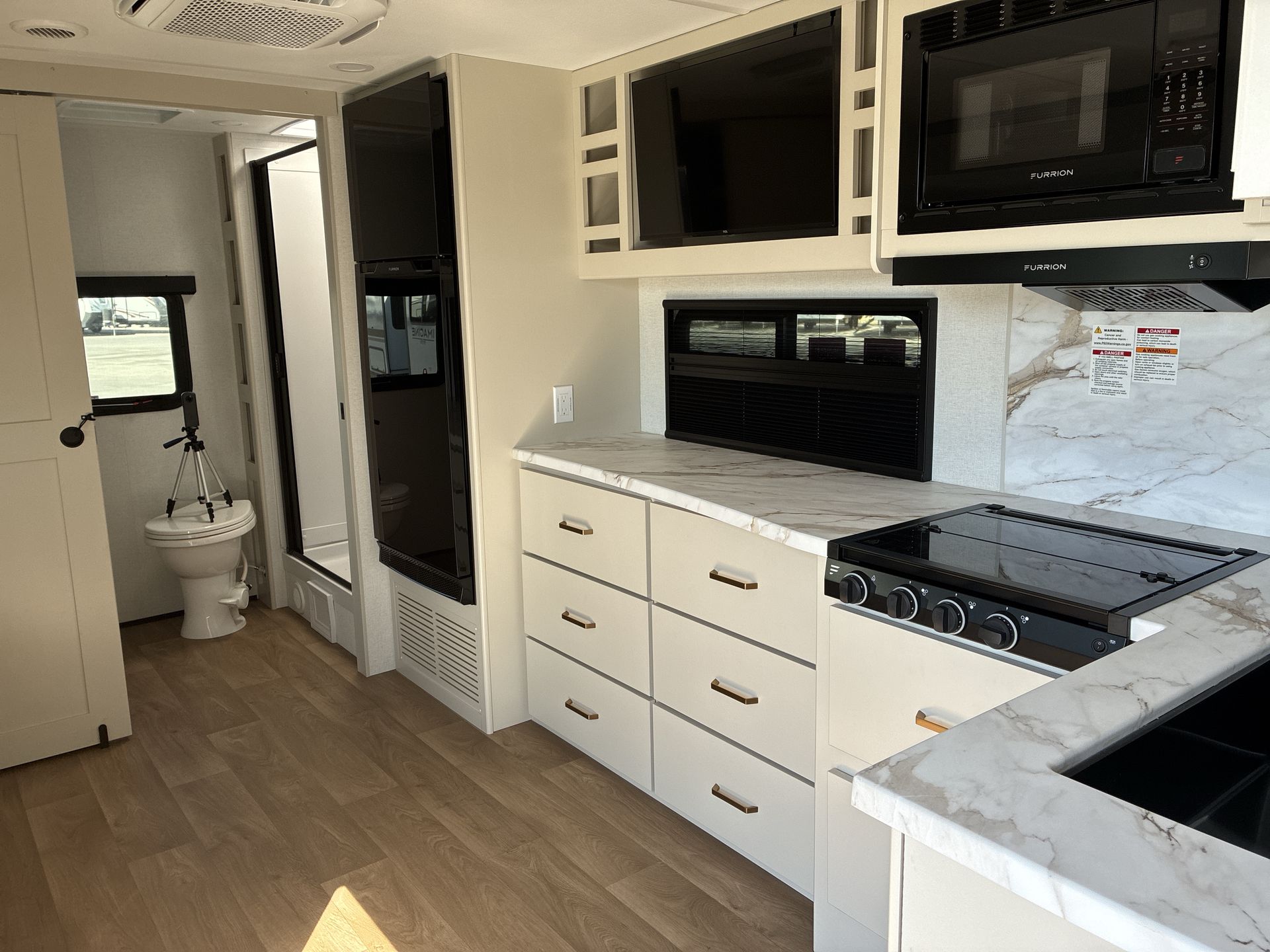 2027 Grand Design Imagine XLS 22RBE - Image 35