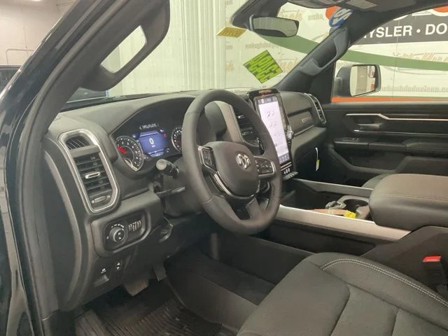 2026 Ram 1500 Big Horn 4x4 Crew Cab 5'7" Box - Image 12