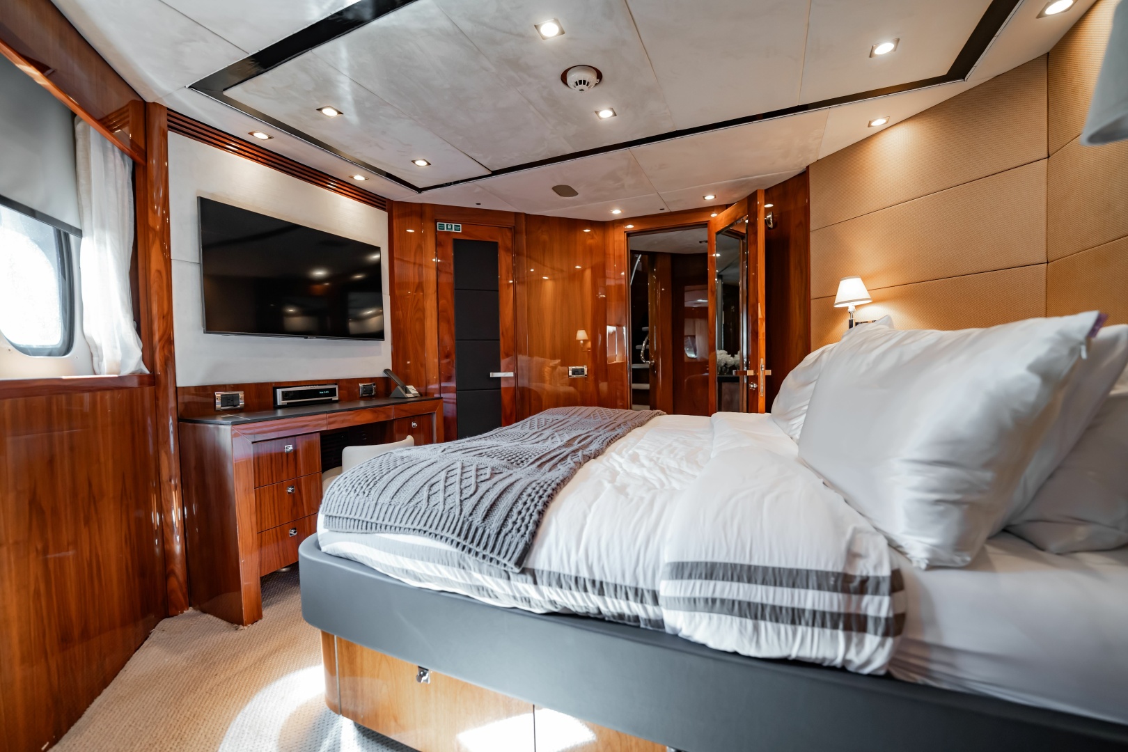 2010 Sunseeker 34 Metre Yacht - Image 60