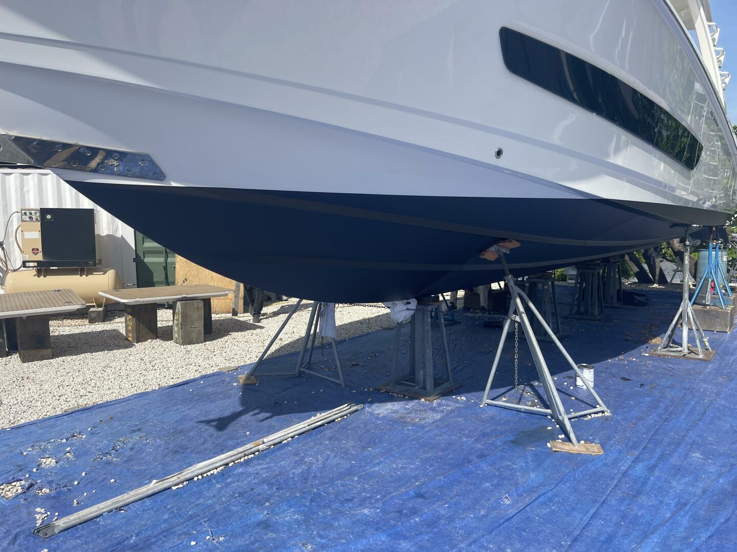 2016 Boston Whaler - Image 133