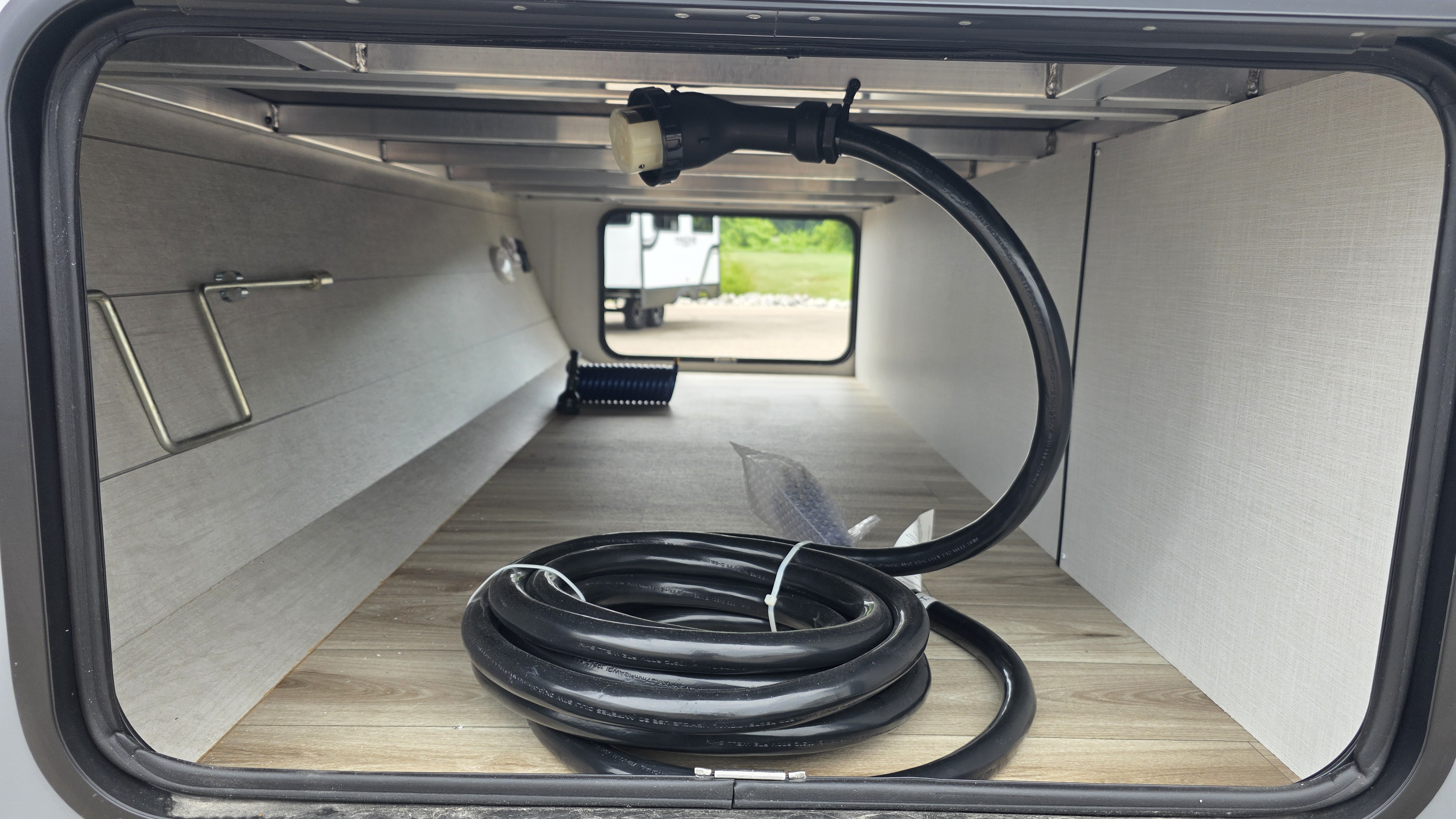 2027 VENTURE RV STRATUS 281VBH - Image 9