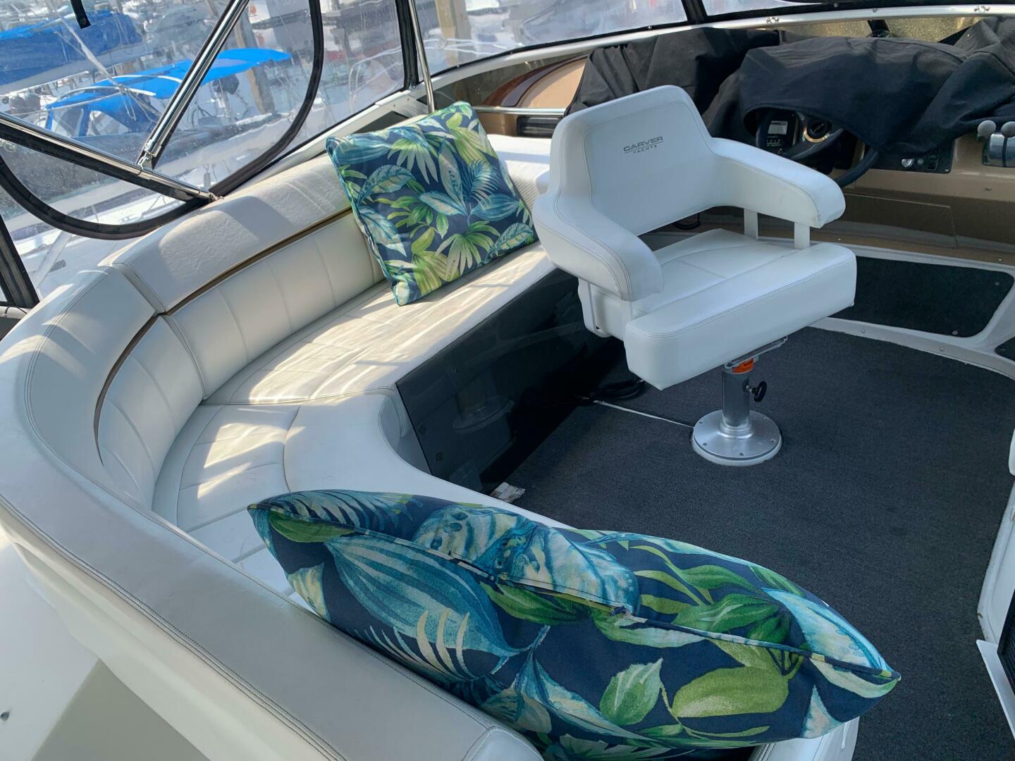 2001 Carver 396 Aft Cabin MY - Image 38