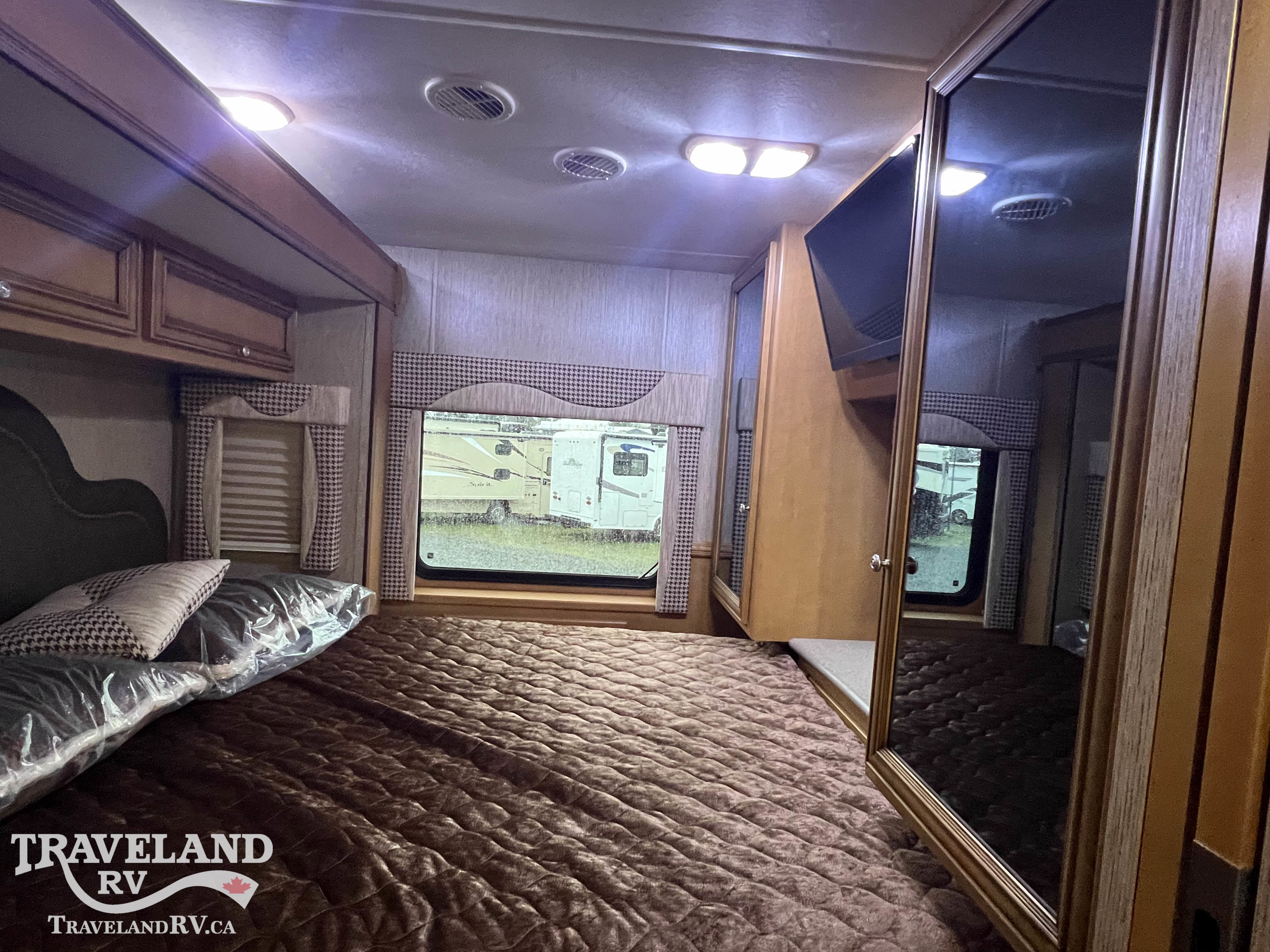 2016 Newmar Bay Star Sport 2702 - Image 16