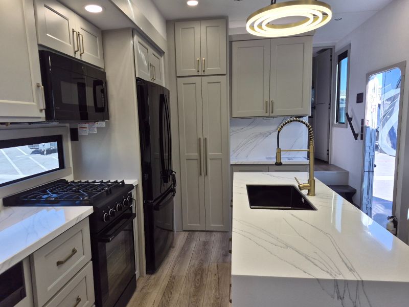 2026 Brinkley RV Model G 4100 - Image 9
