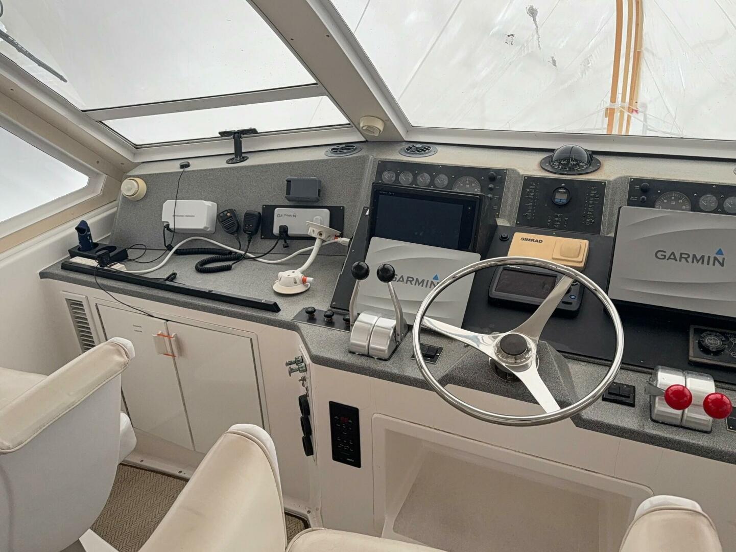 1998 Viking Motor Yacht - Image 7