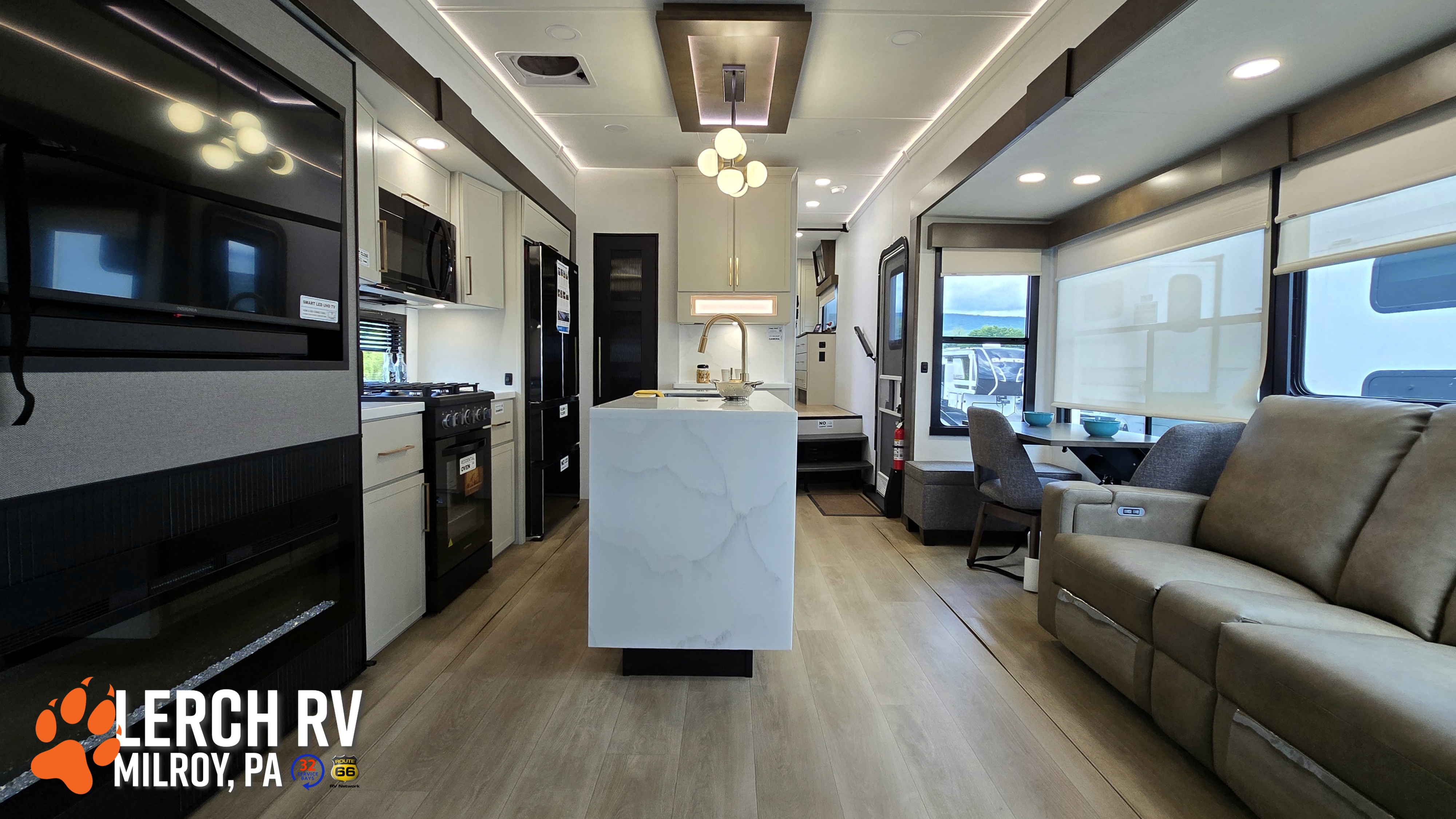 2027 Alliance RV Paradigm 310RL - Image 20