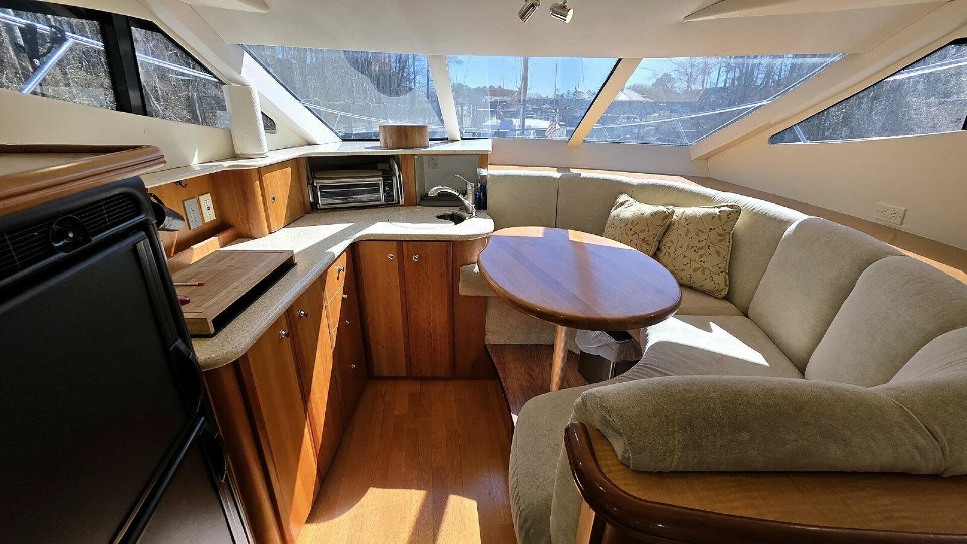2001 Silverton 410 Sport Bridge - Image 15