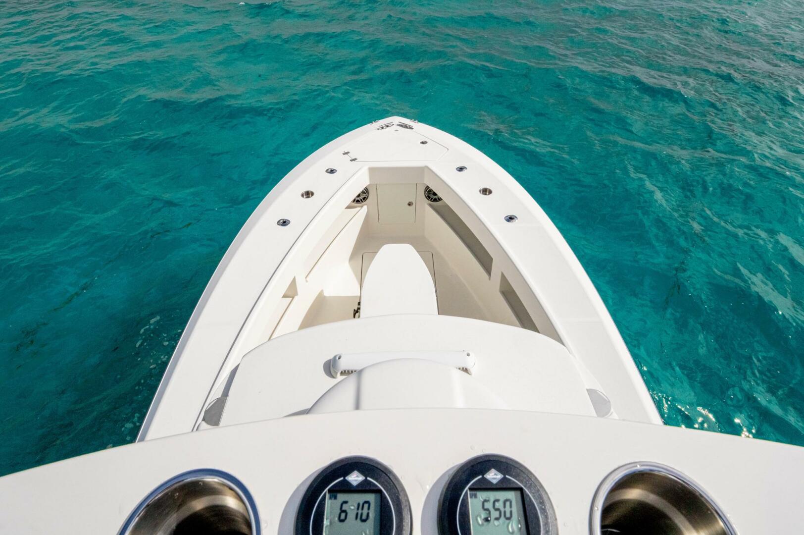 2024 SeaVee 322z - Image 37