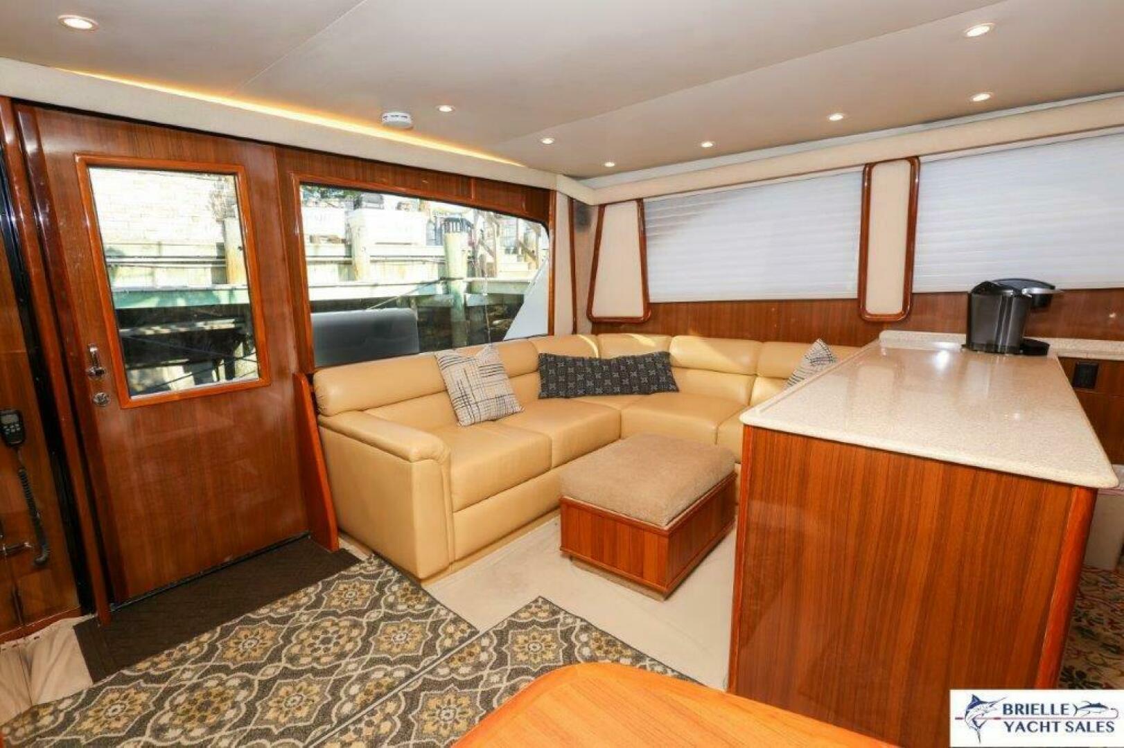 2005 Viking 45 Convertible - Image 12
