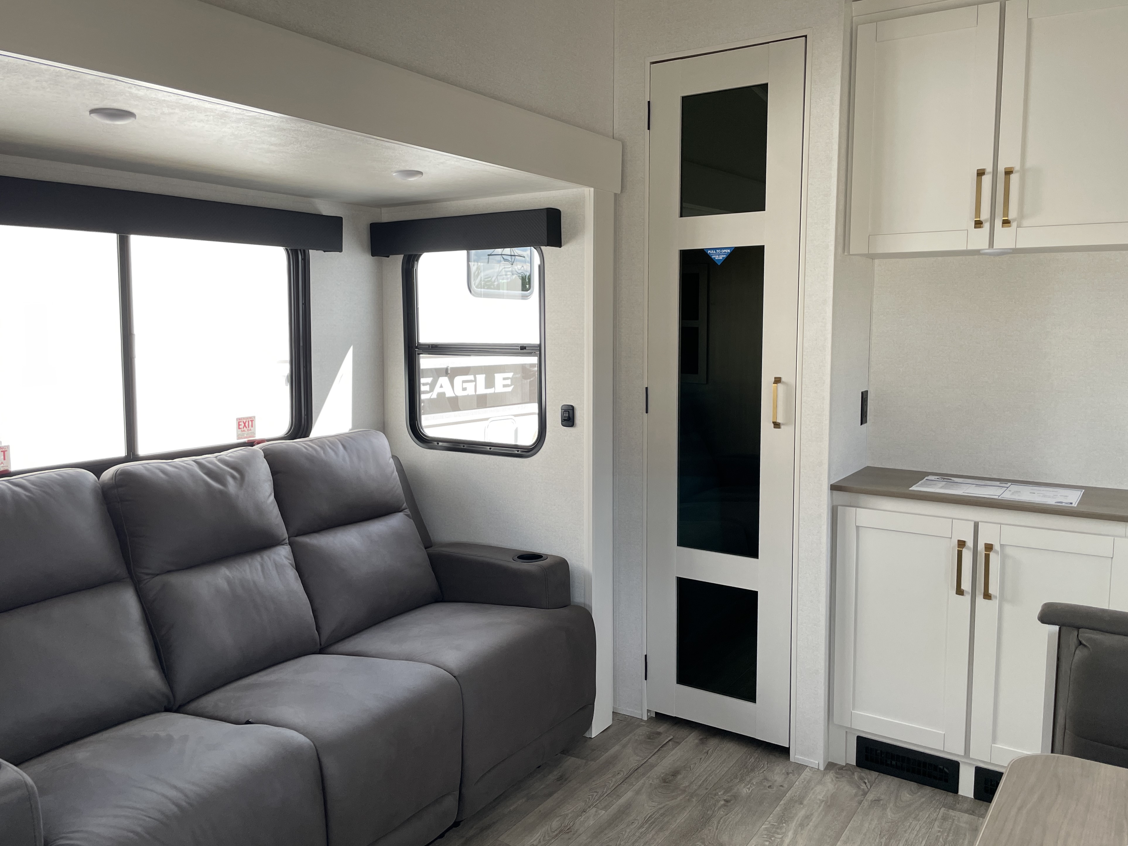 2027 Jayco Eagle SLE 24MLE - Image 8