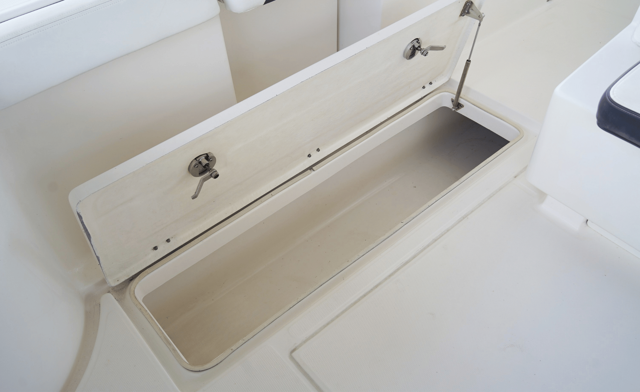 2020 ROBALO 302 - Image 43