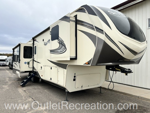 2019 Grand Design Solitude 385GK - Image 2