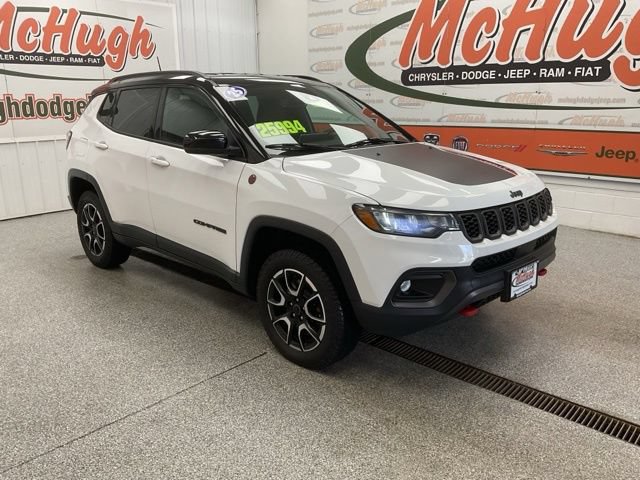 2025 Jeep Compass Trailhawk 4x4 - Image 3