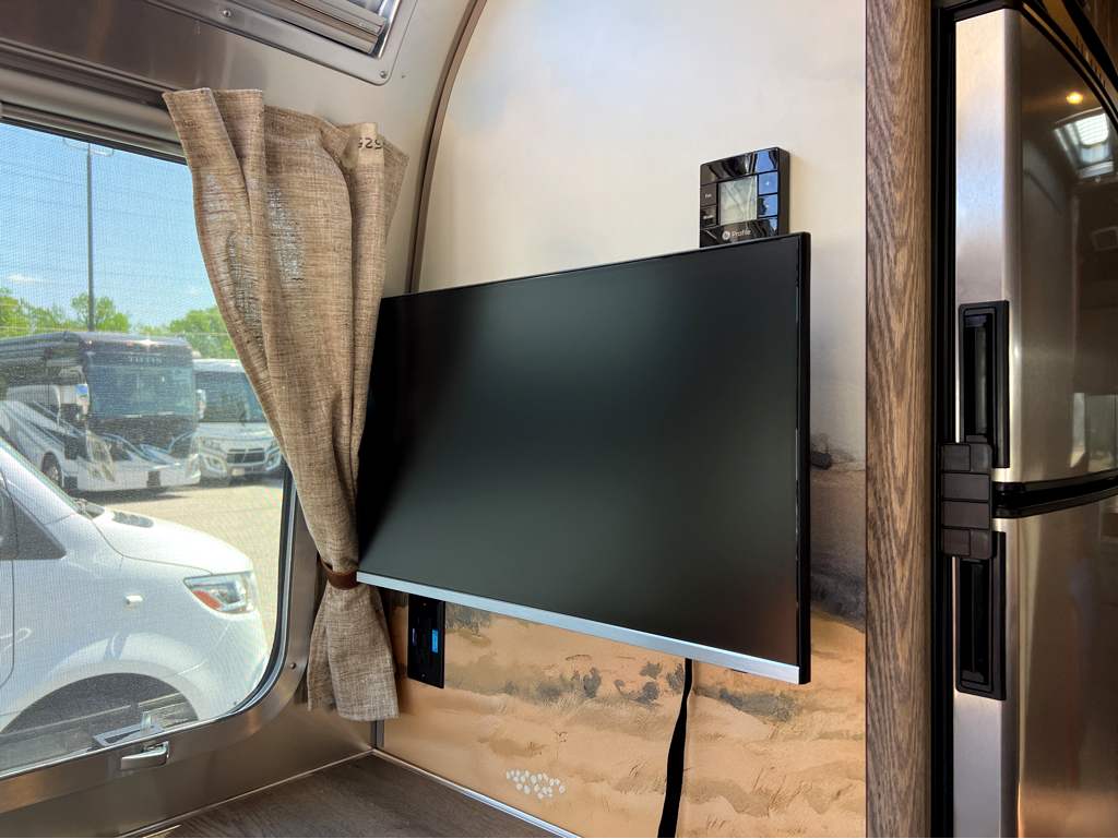 2026 AIRSTREAM STETSON + 6666 27FBT - Image 10