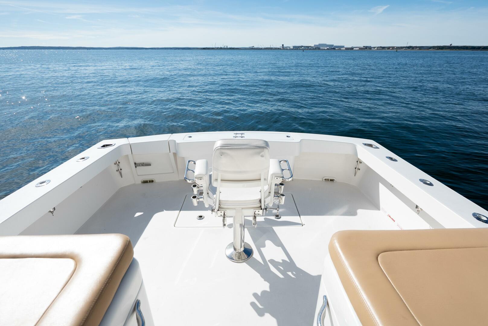 2018 Albemarle 41 Express - Image 10