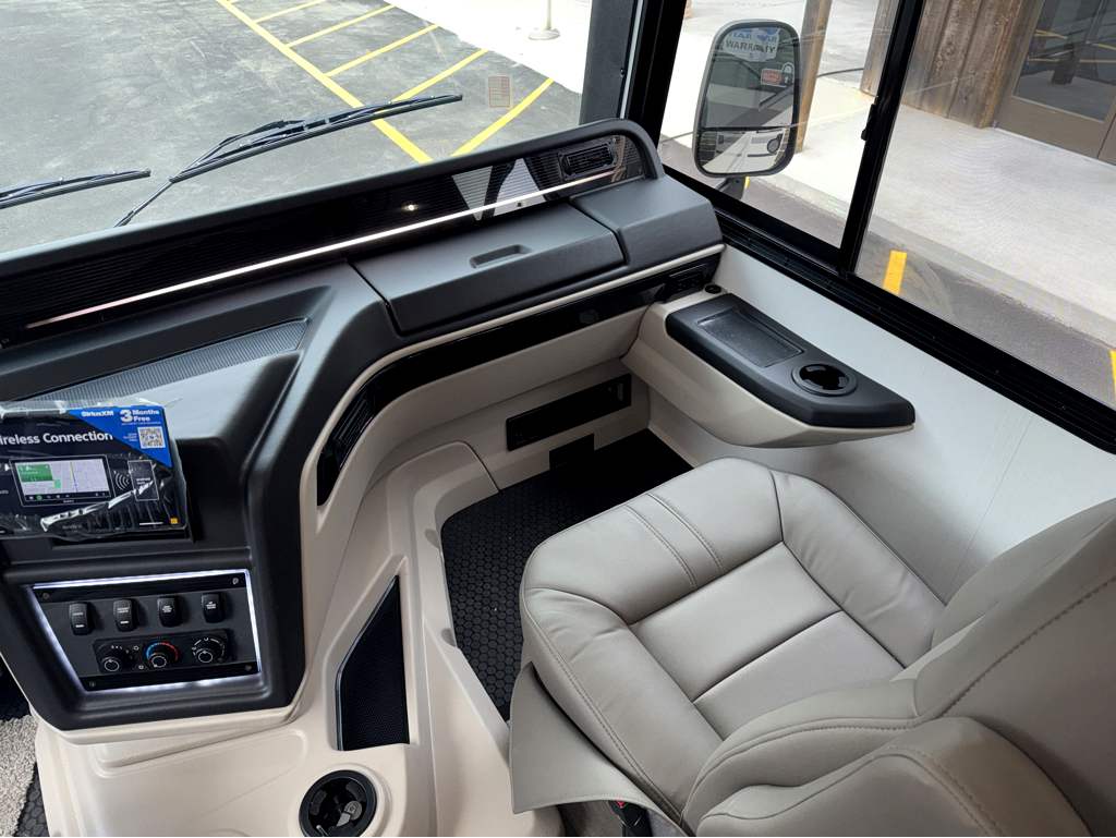 2026 JAYCO PRECEPT 34G - Image 11