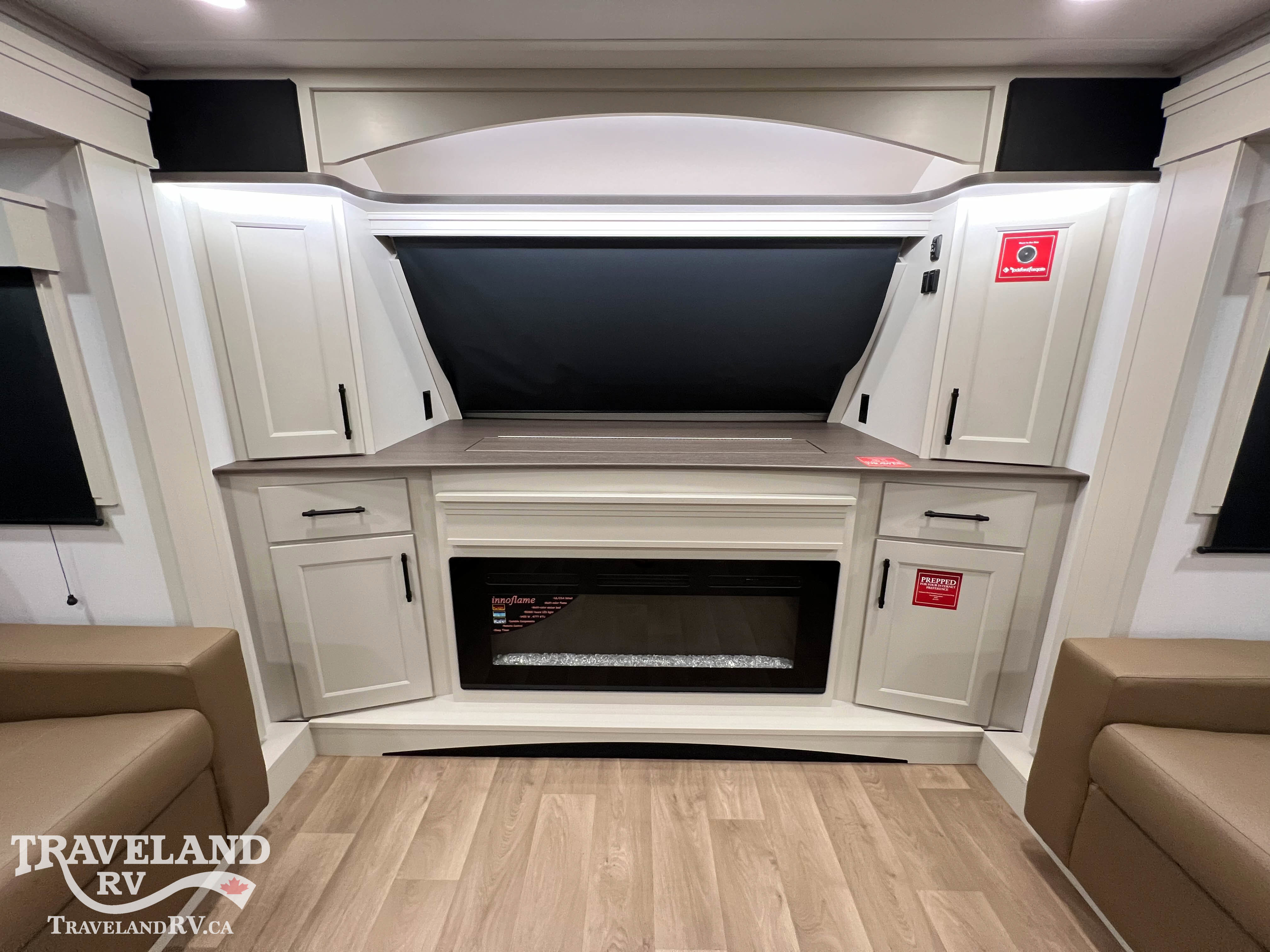 2026 Grand Design Solitude 380FL - Image 31