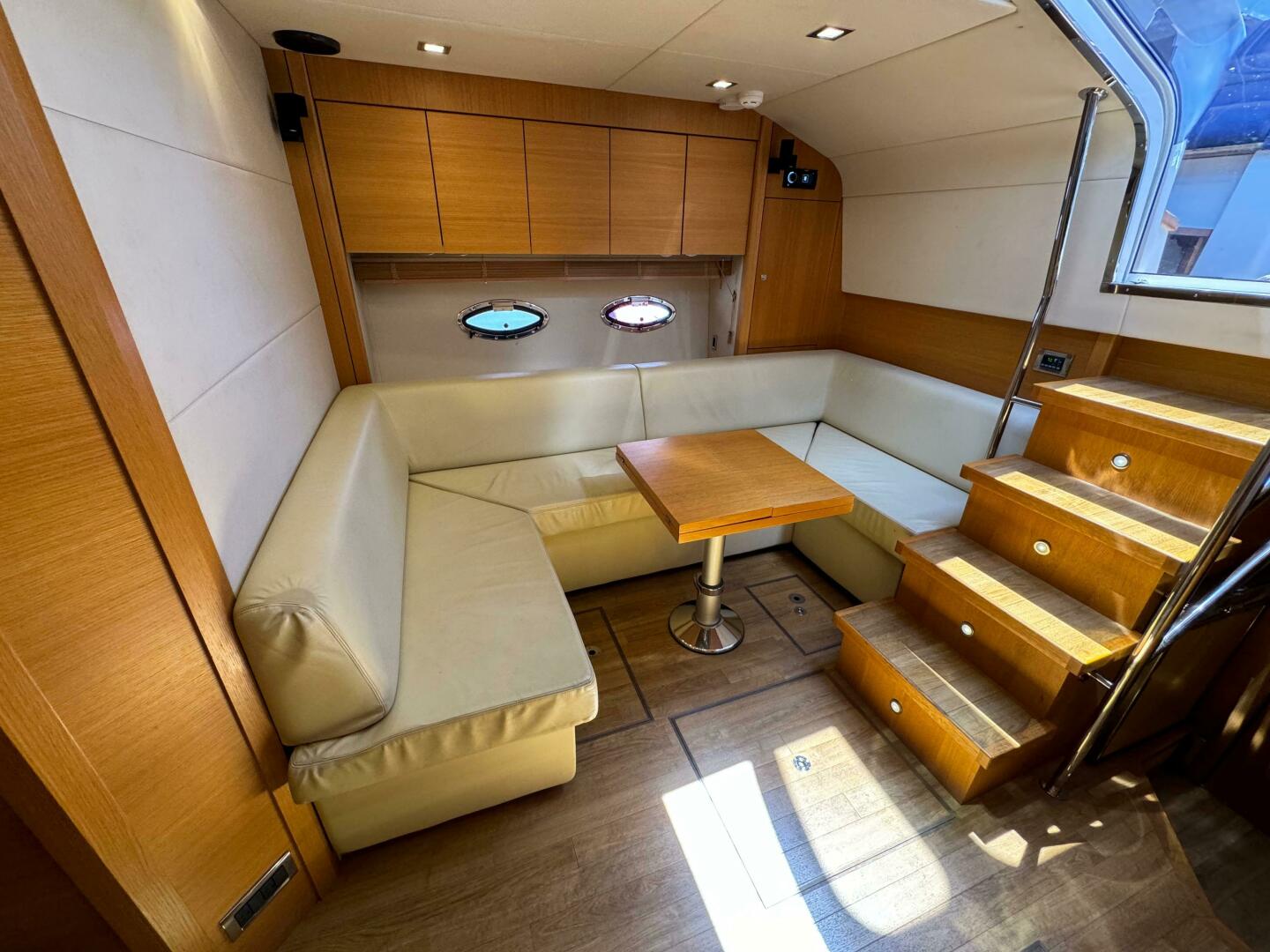 2013 Sunseeker 48 Portofino - Image 21