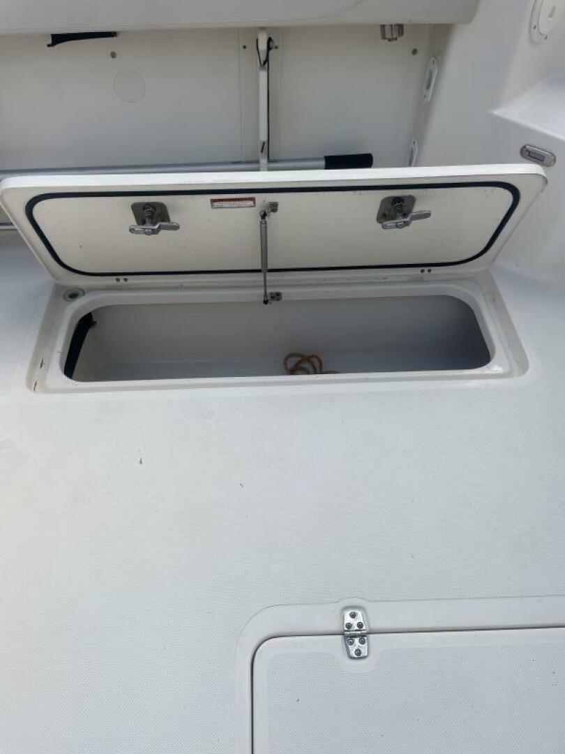 2014 Pursuit OS 315 - Image 17
