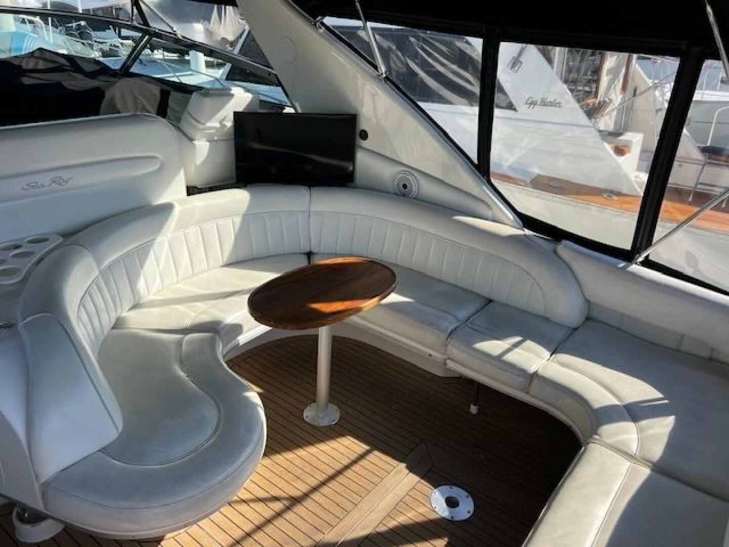 1997 Sea Ray Sundancer - Image 13
