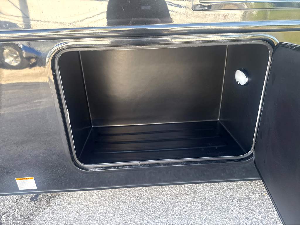 2027 ENTEGRA COACH ESTEEM XL 32U - Image 10