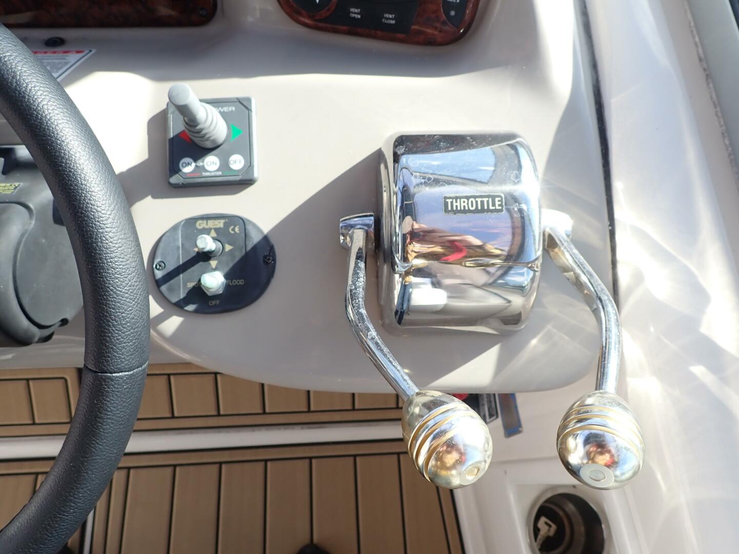 2006 Sea Ray 340 Sundancer - Image 14