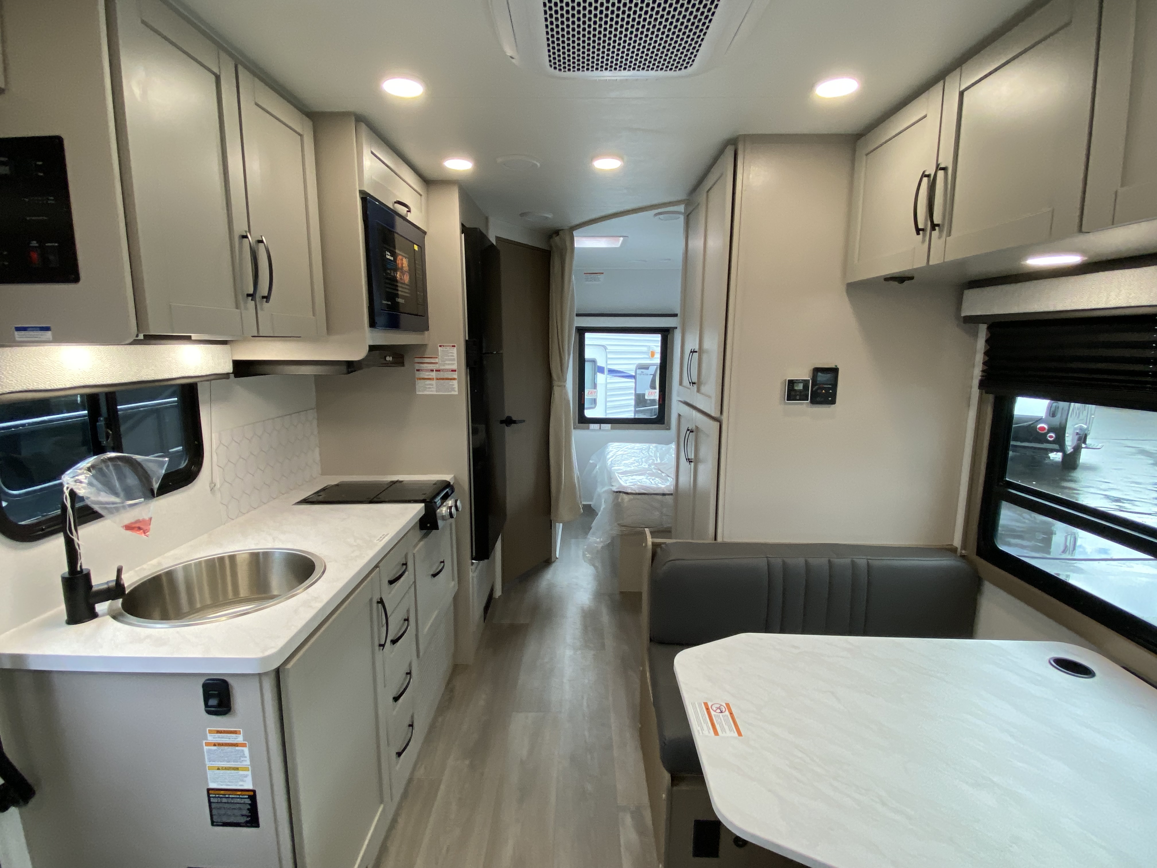 2027 Entegra Coach Odyssey SE 22C - Image 3