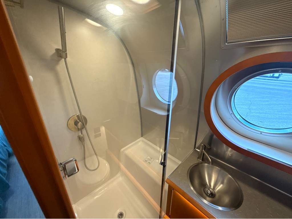 2026 AIRSTREAM FRANK LLOYD WRIGHT 28RBT - Image 32