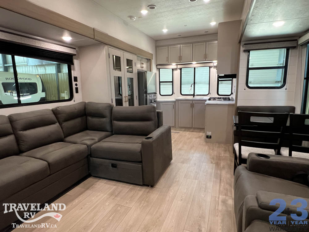 2027 Jayco Jay Flight Bungalow 404LOFT - Image 3