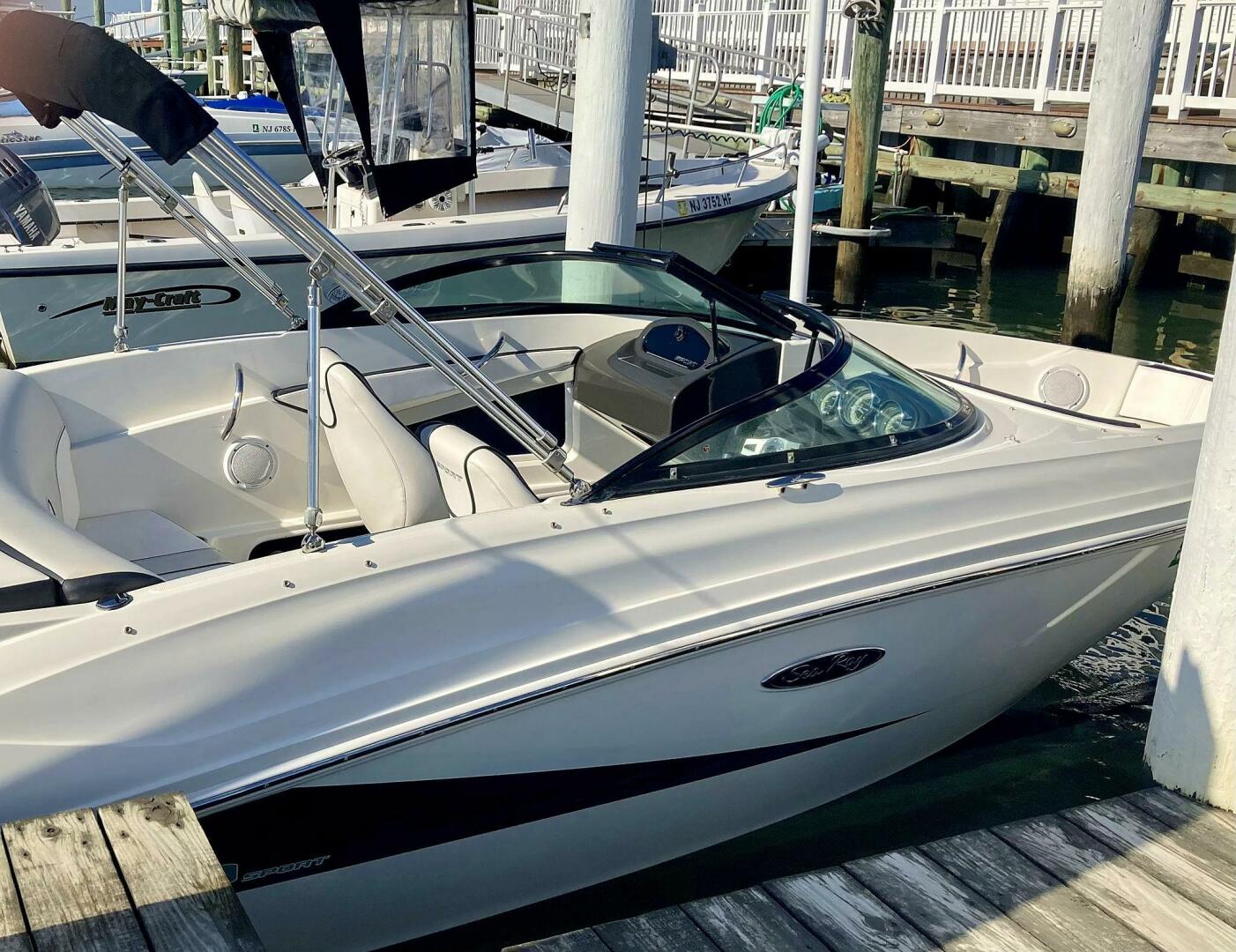2012 Sea Ray 190 Sport - Image 4
