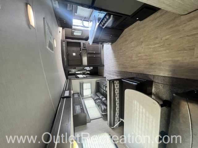 2019 Cruiser RV Shadow Cruiser SC280QBS - Image 6