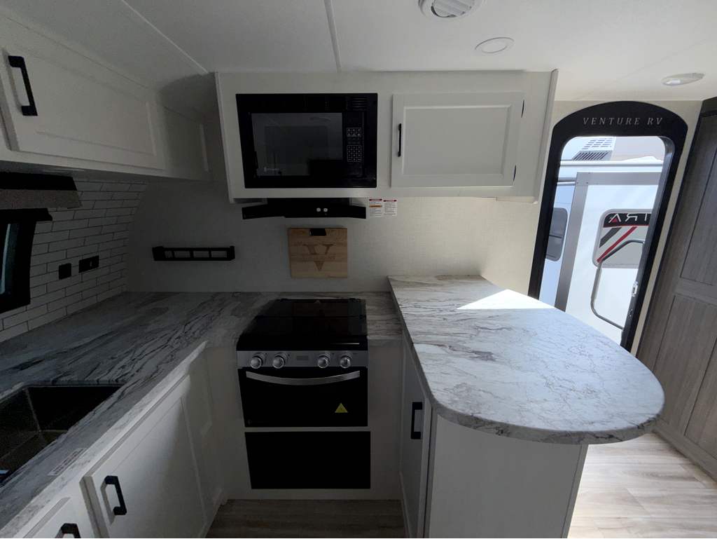 2026 VENTURE RV STRATUS 262VFK - Image 15