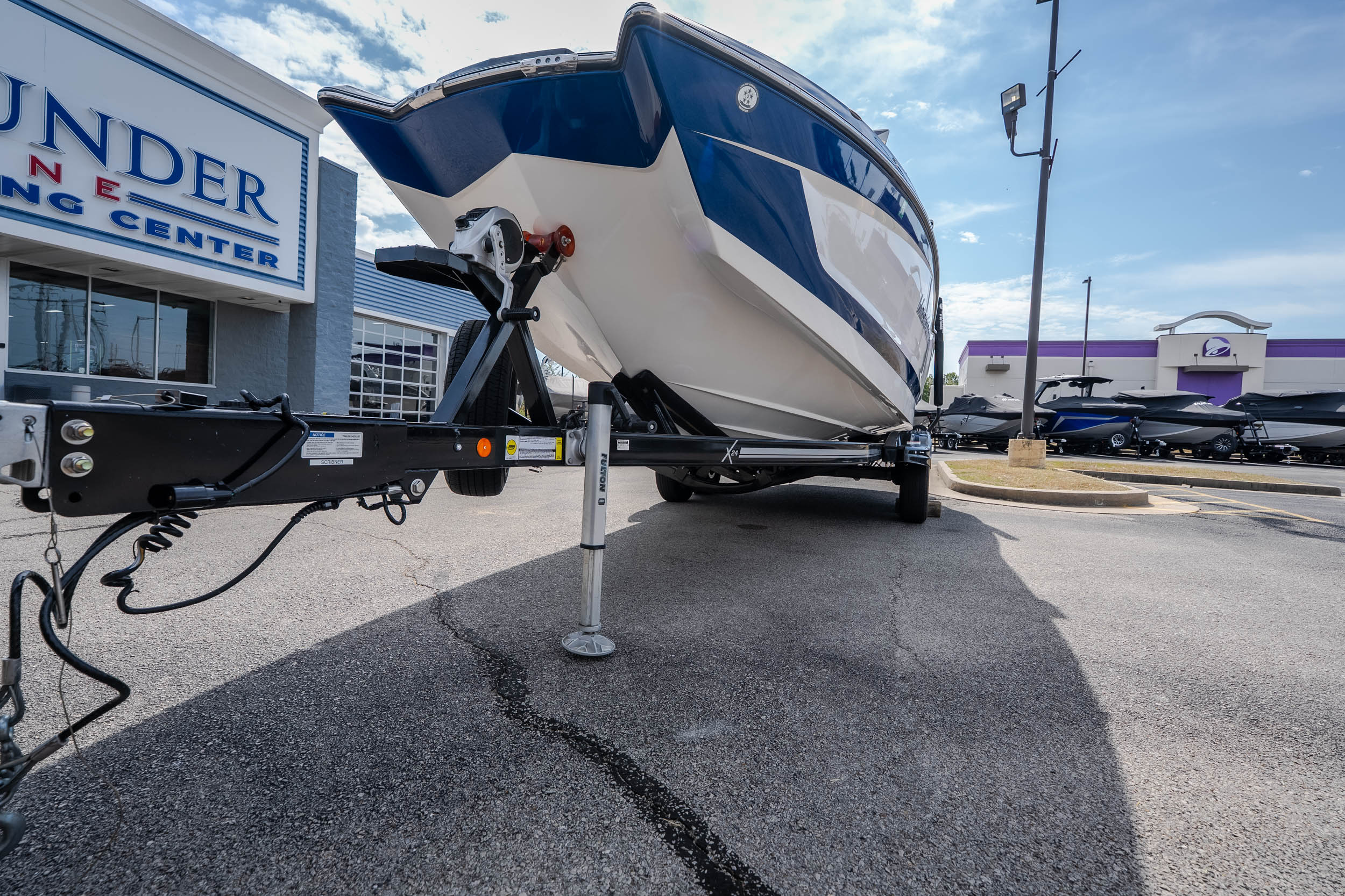 2021 MasterCraft X24 - Image 42