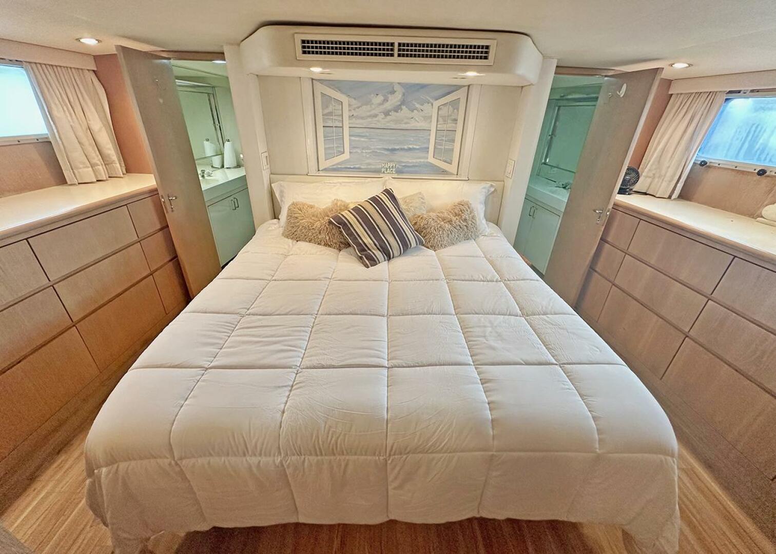 1994 Hatteras Cockpit Motoryacht - Image 4