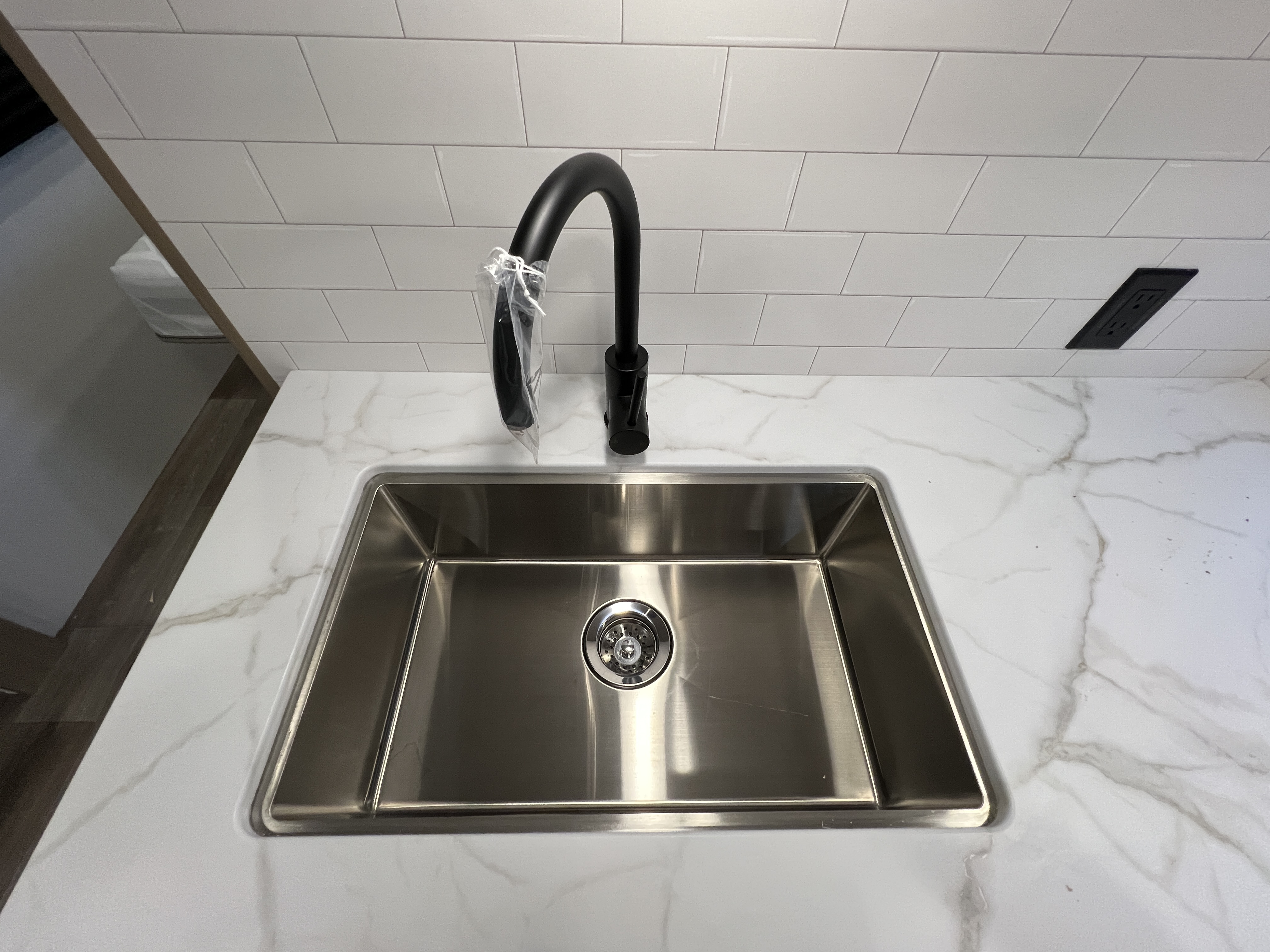 2027 Highland Ridge RANGE LITE 240DBH - Image 33