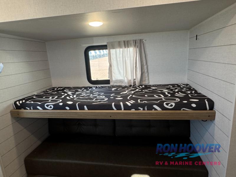 2026 FOREST RIVER 33TS - Image 22