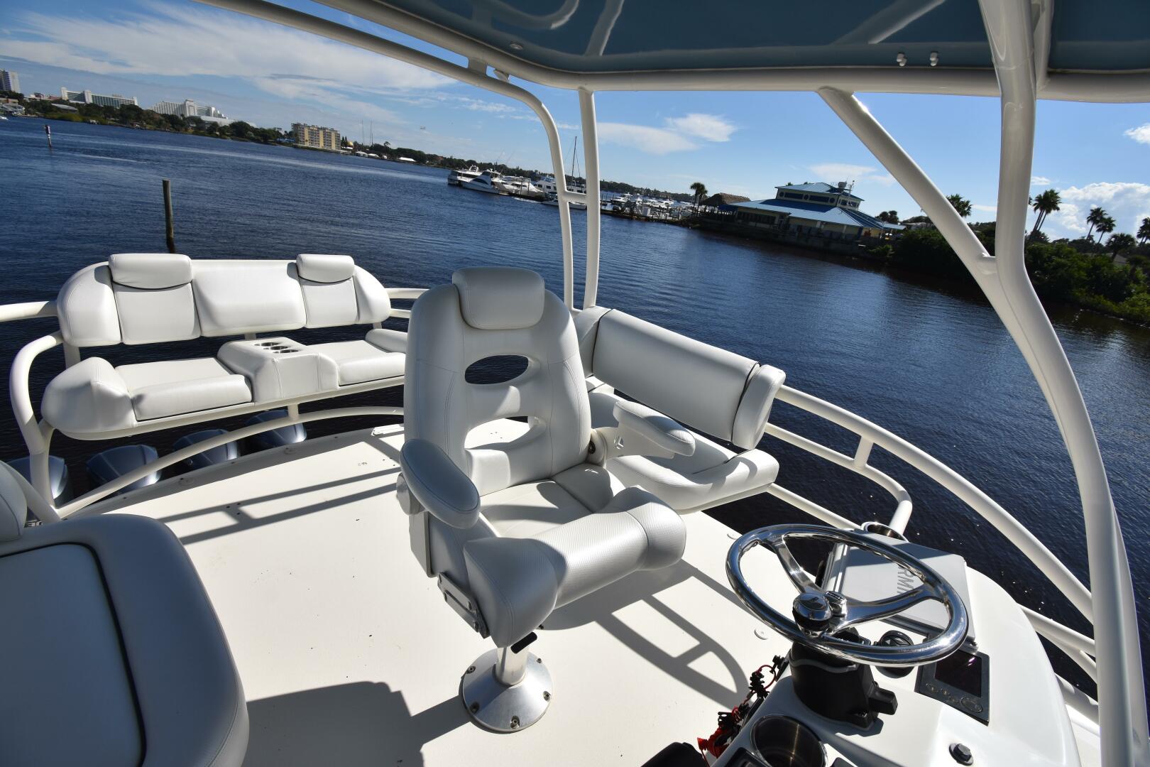 2012 Hydra-Sports 4200 SF - Image 4