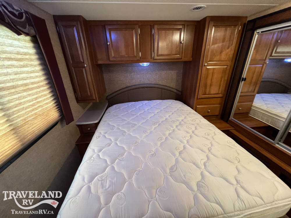 2015 Forest River LEPRECHAUN 317SA - Image 29