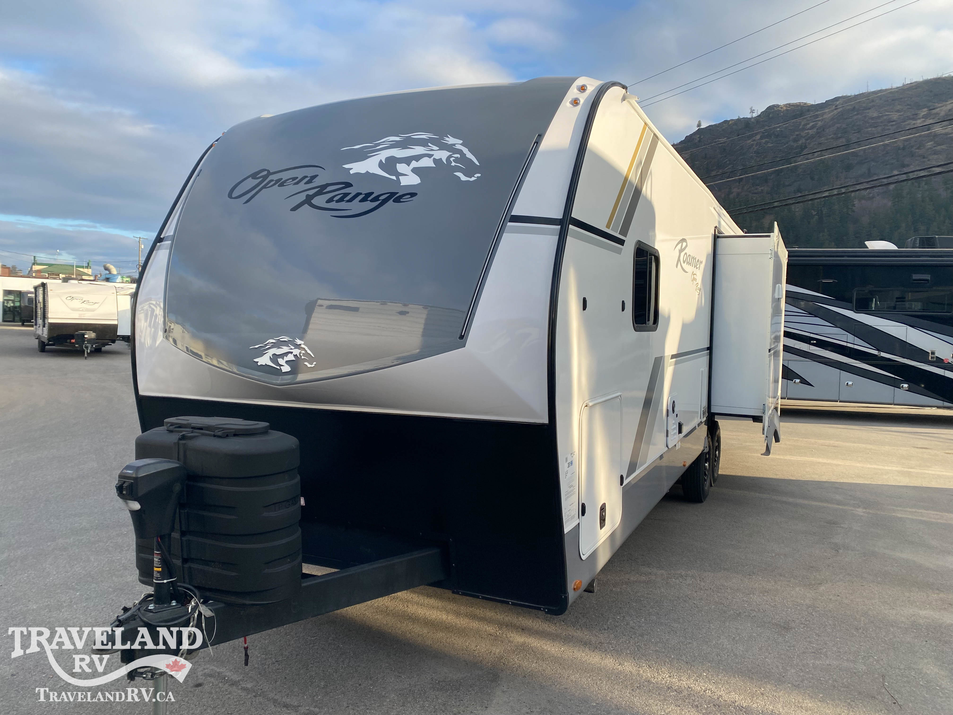 2026 Highland Ridge Open Range Roamer Light Duty 29RLTS - Image 5