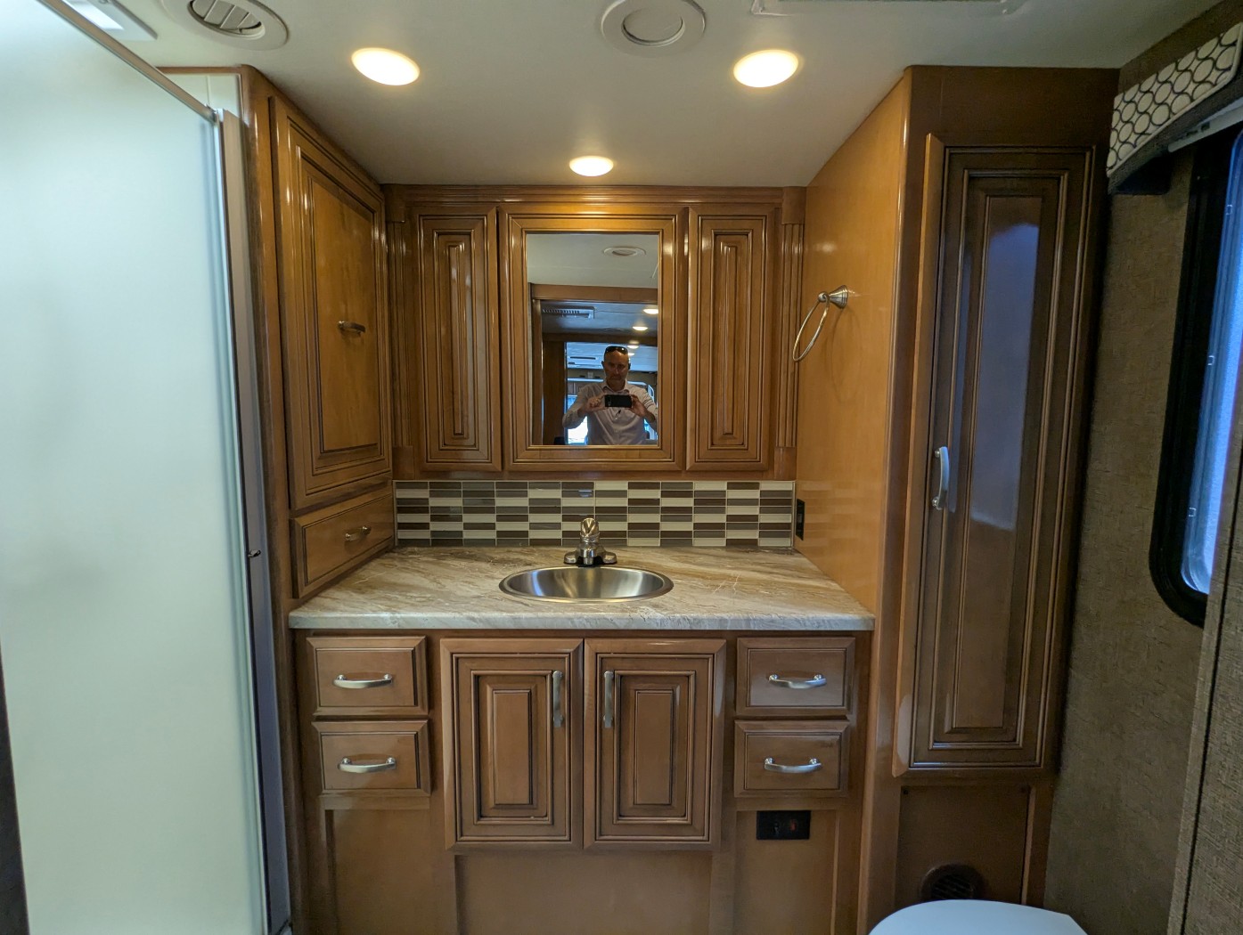 2019 Thor Motor Coach Palazzo