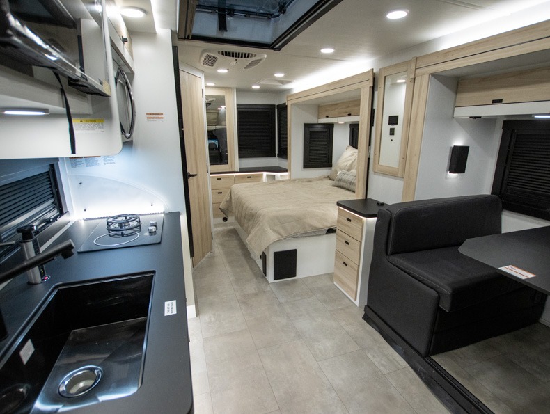 2026 Jayco Melbourne Prestige 25LP - Image 5