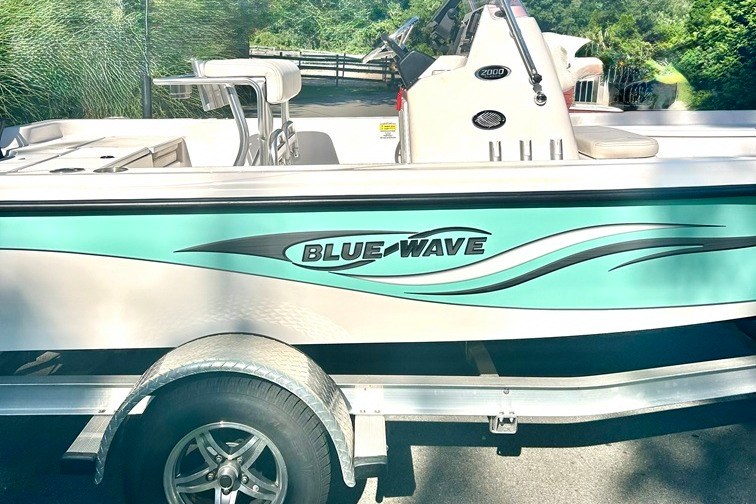 2022 Blue Wave 2000 Classic - Image 2