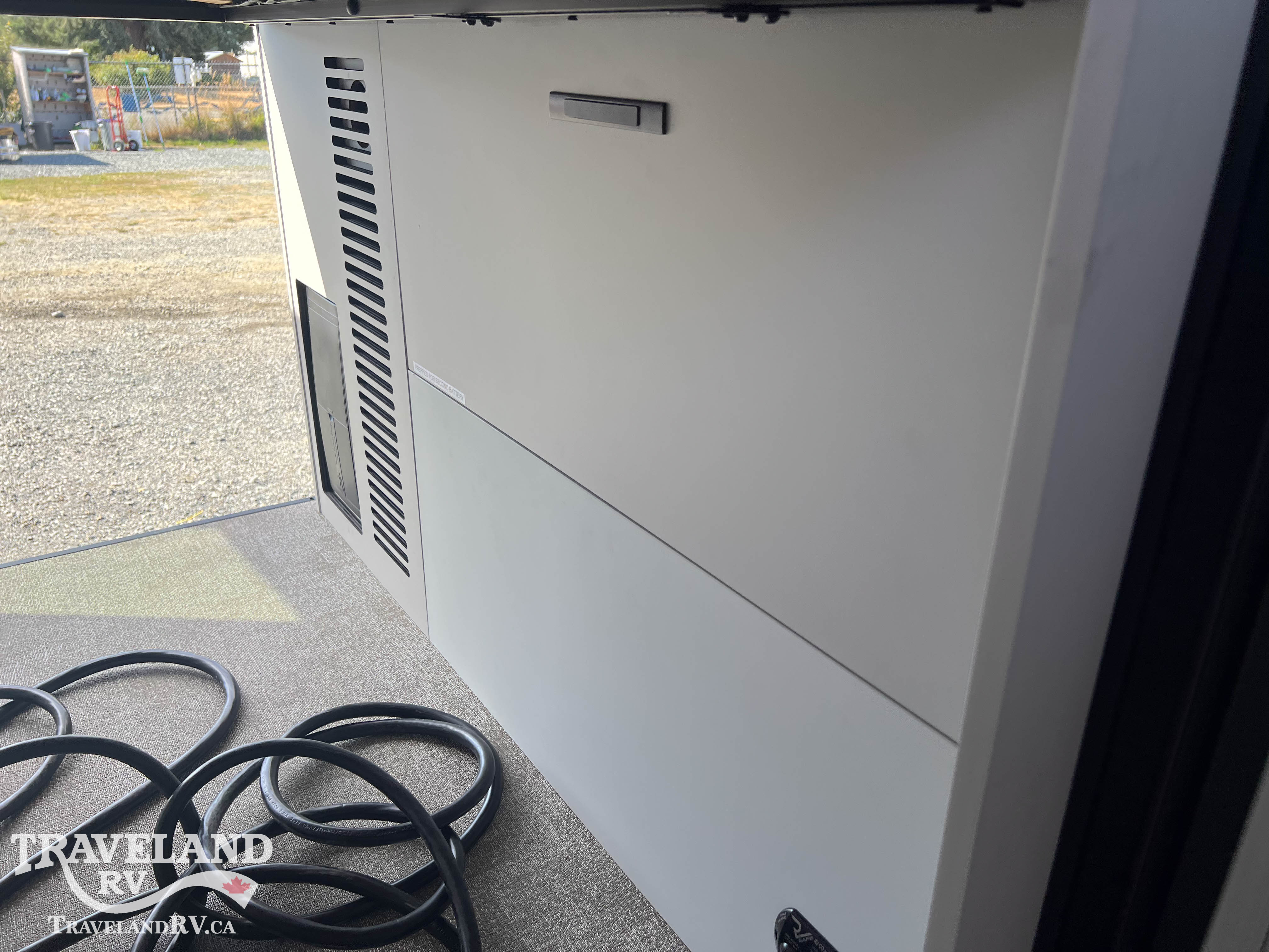 2027 Grand Design Lineage Series VT LVT1 - Image 26