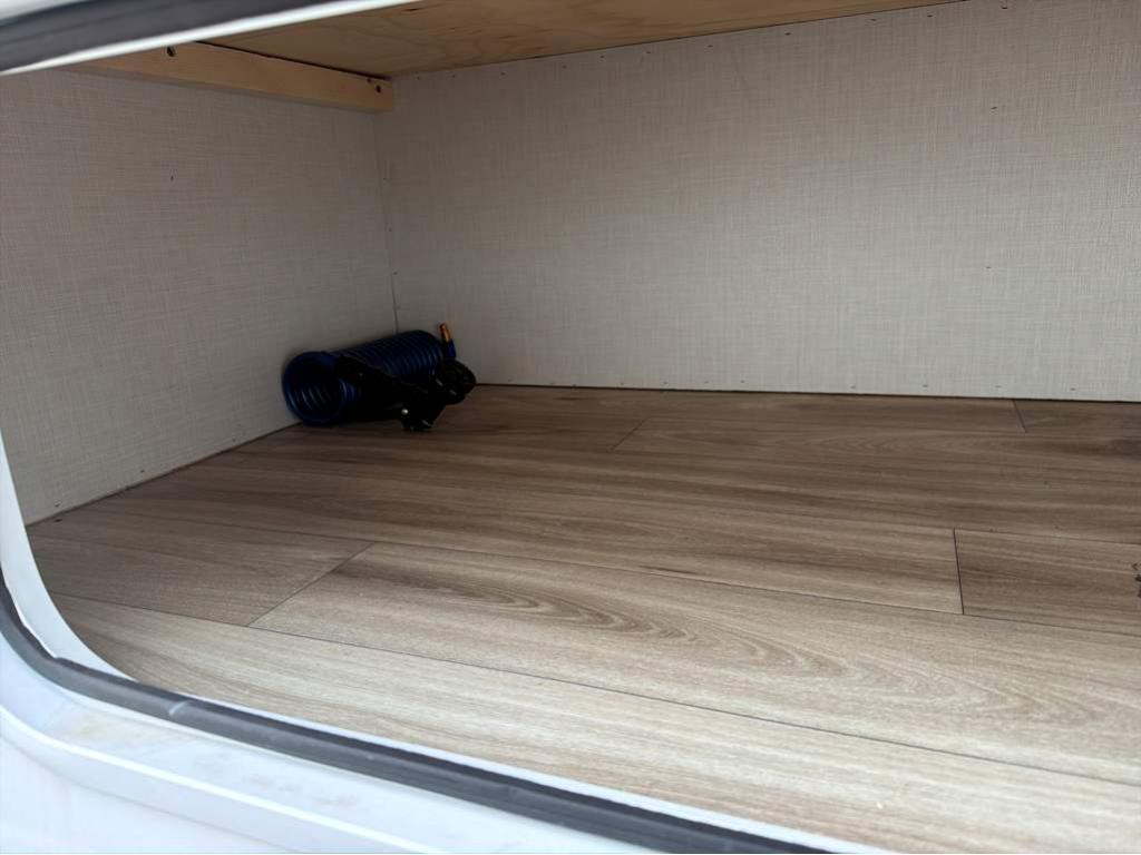 2026 VENTURE RV SIENNA 293VIK - Image 8
