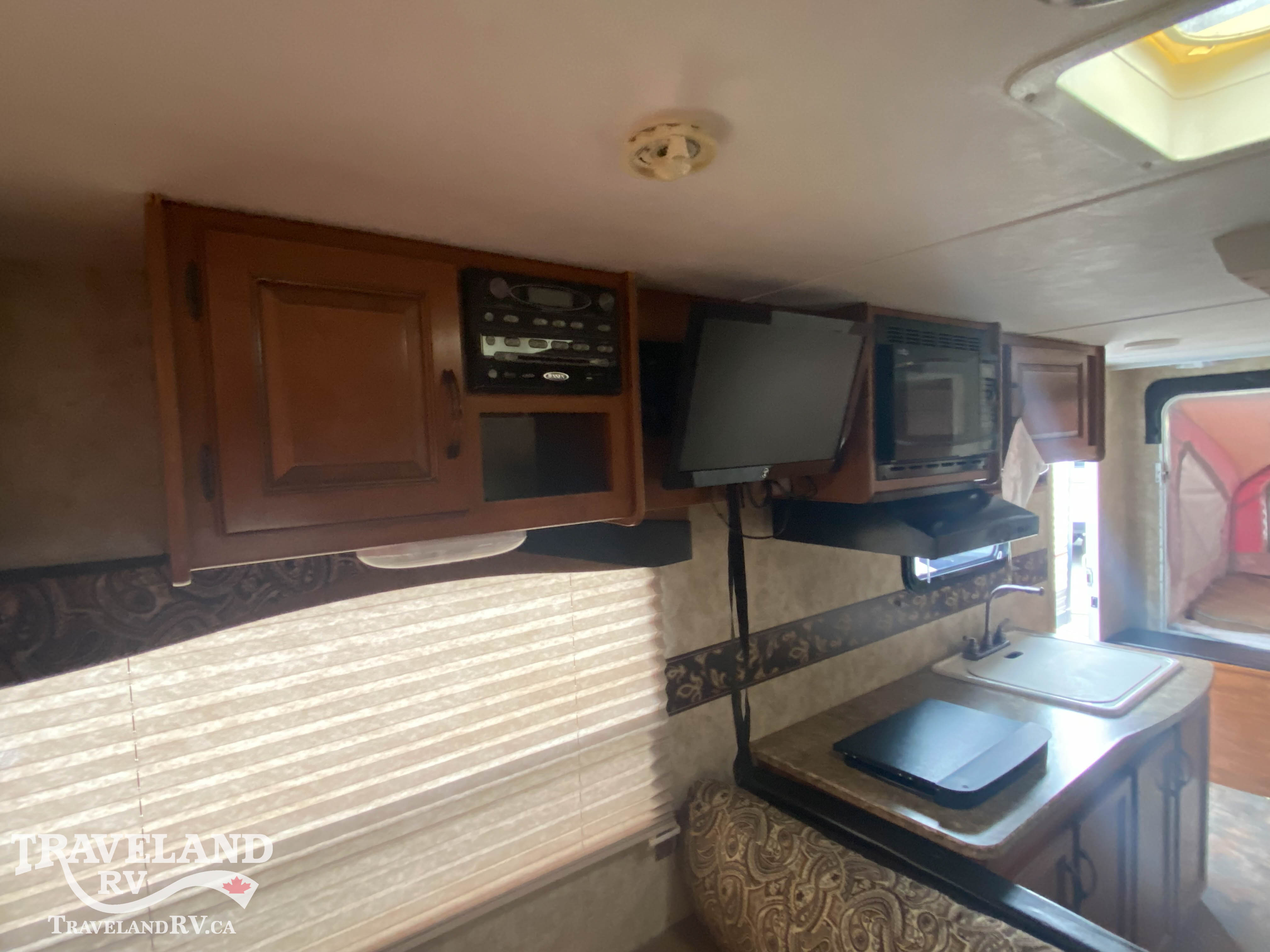2011 KEYSTONE BULLET 188 EXP *HMS* - Image 11