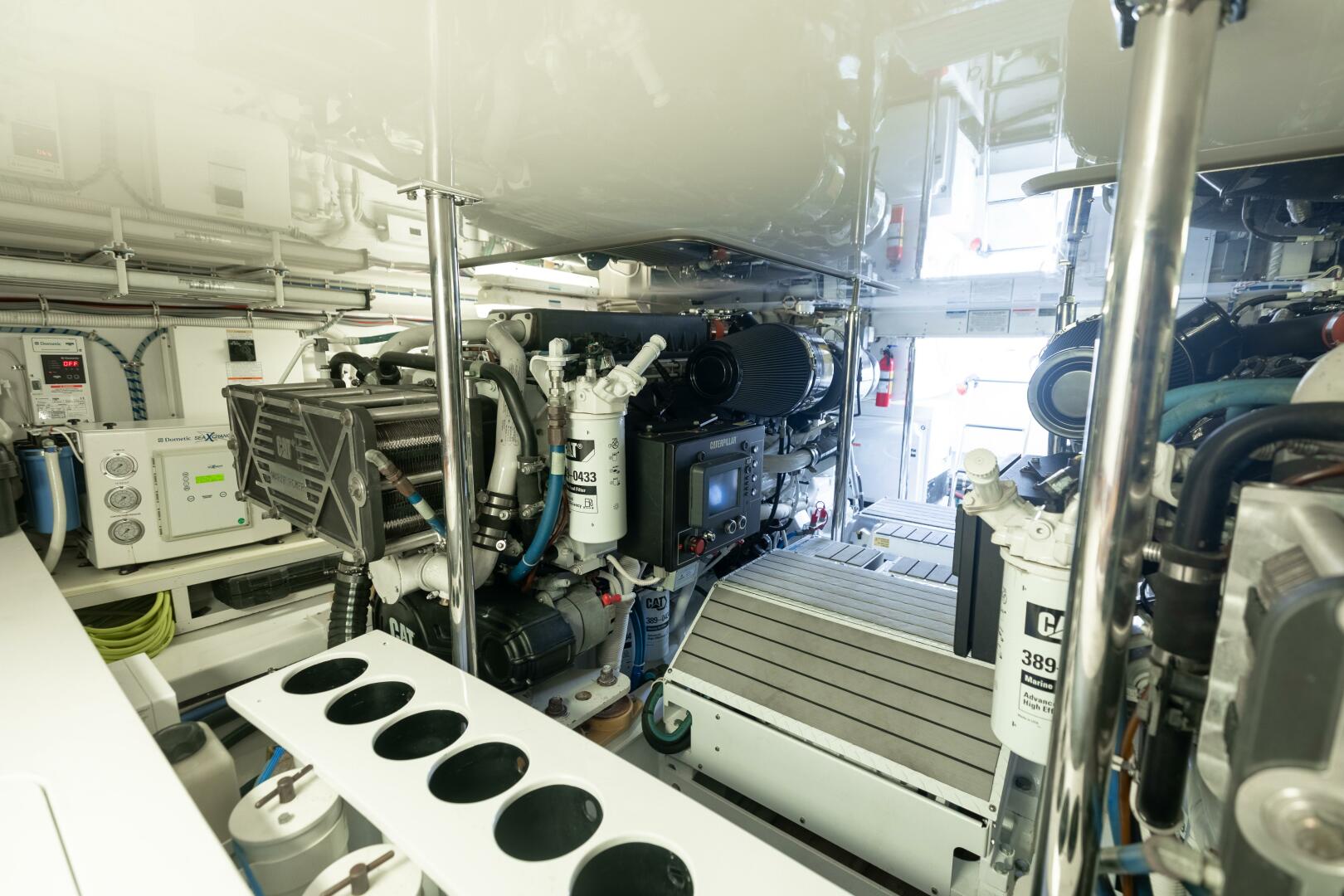 2016 Hatteras GT60 - Image 65