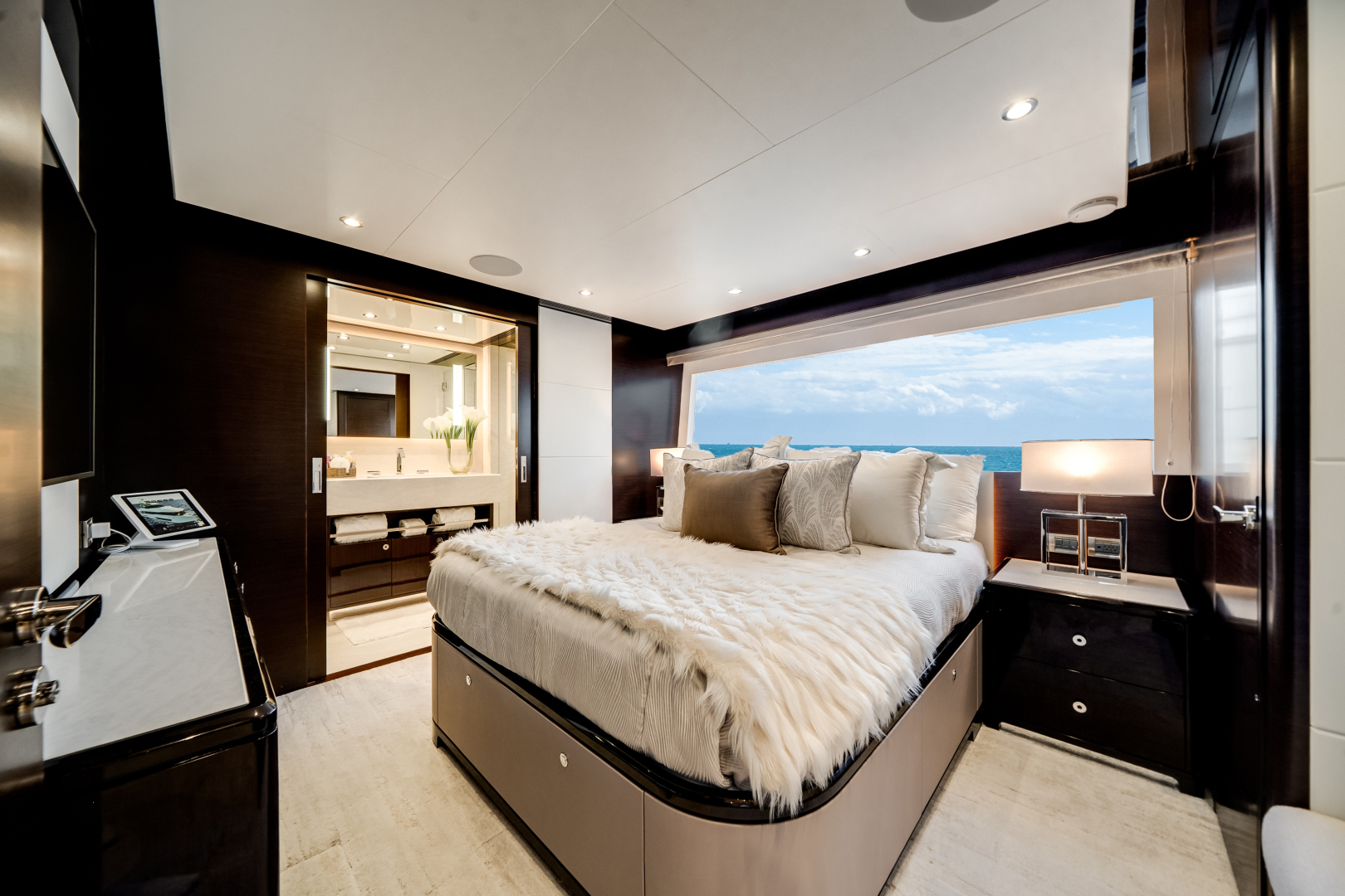 2022 Ocean Alexander 37L - Image 50