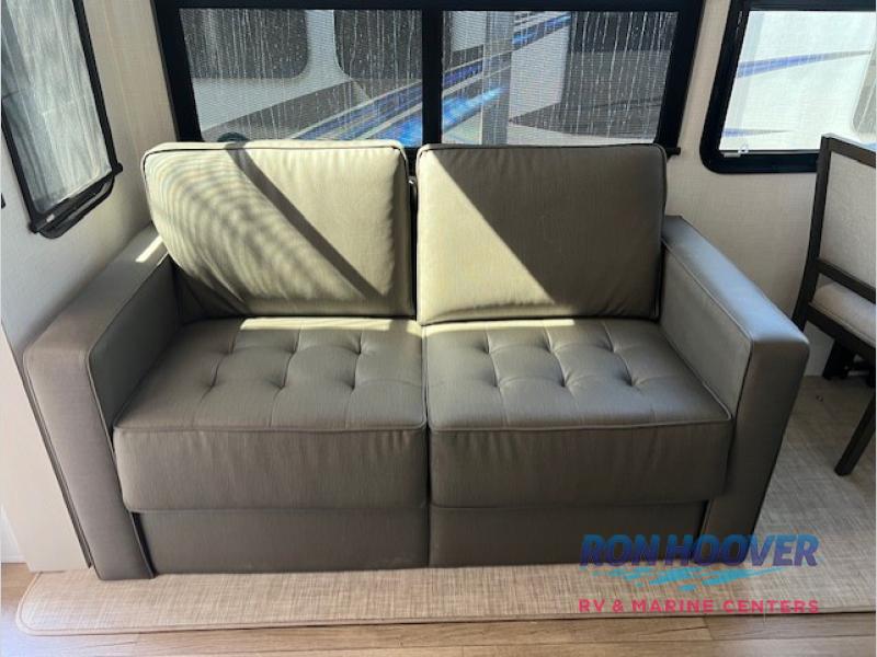 2024 PALOMINO 384RK - Image 6