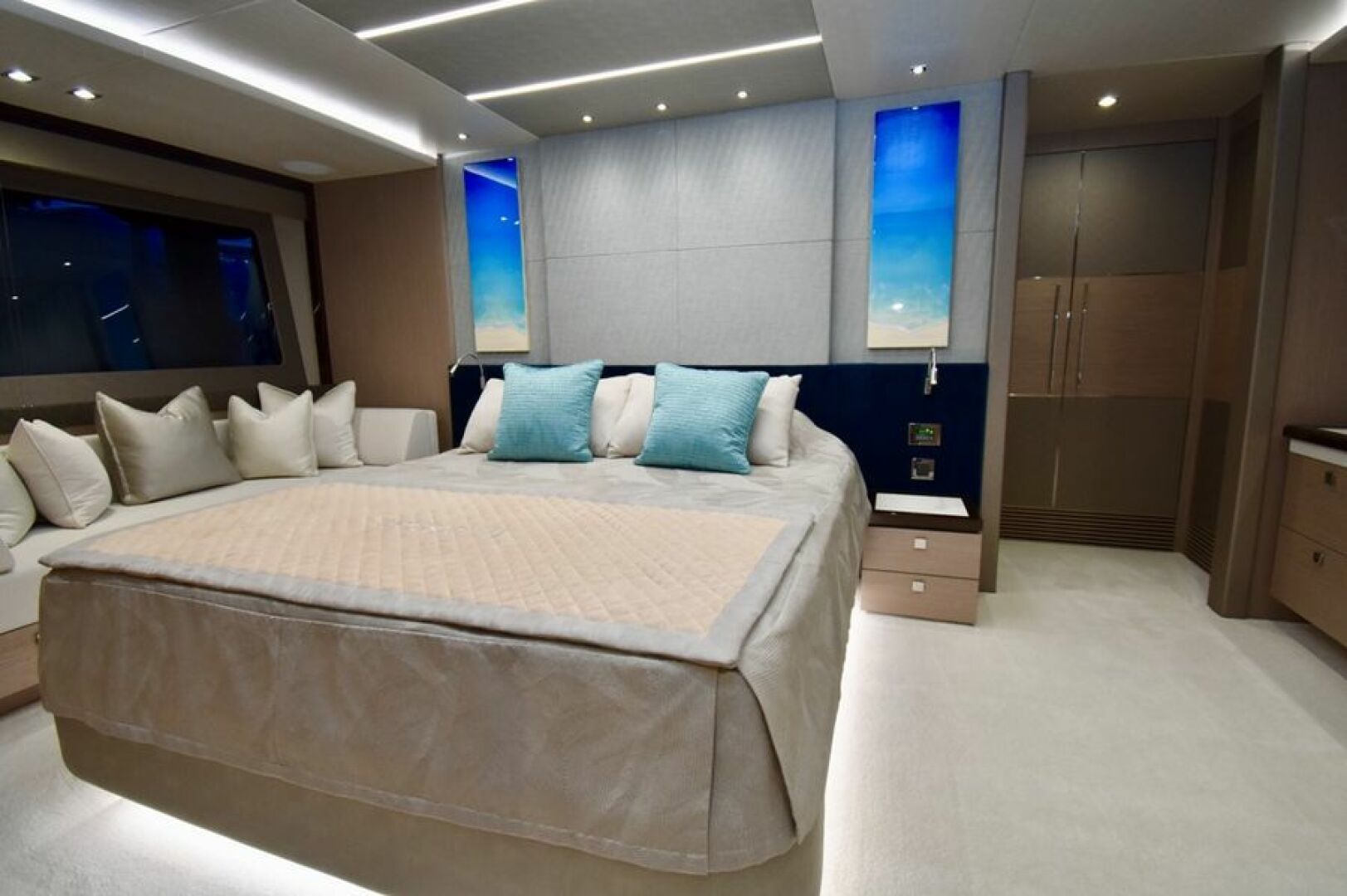2018 Sunseeker Yacht - Image 12
