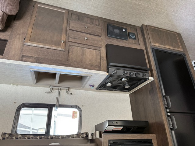 2019 Starcraft Launch Outfitter 24RLS - Image 19
